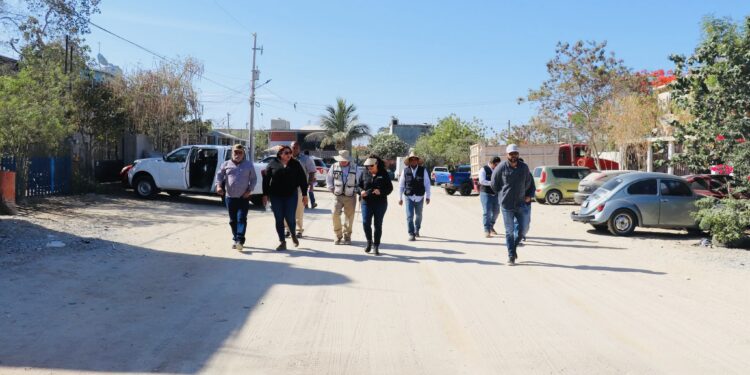 Supervisa SEPUIMM y FOIS el avance de obras viales en Los Cabos