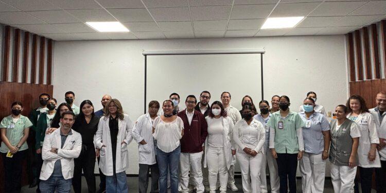 Imparte SGG conferencia a personal médico del ISSSTE