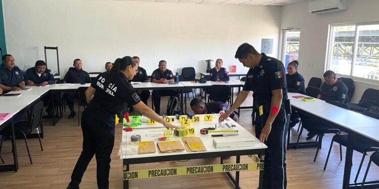 Capacitan a Policías Municipales de Los Cabos en formación continua 