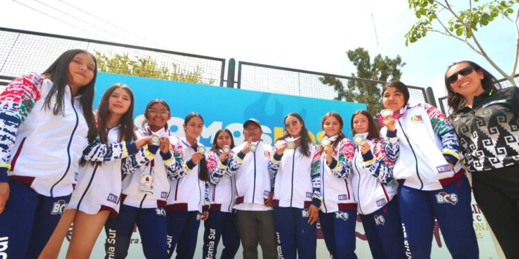 Logra BCS plata en hockey in line y bronce en natación artística en ON2025