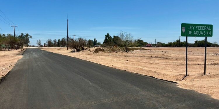 Inician trabajos en caminos del municipio de Comondú, se ejercen 9 mdp