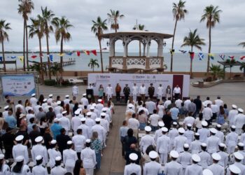 Gobernador VCC reconoce la aportación de la Marina Nacional con la seguridad y bienestar de los sudcalifornianos