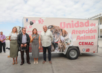 Recibe Ayuntamiento de La Paz unidad móvil para atención animal y jornadas de esterilización