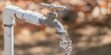 Suministra OOMSAPAS agua potable a 97 colonias de La Paz