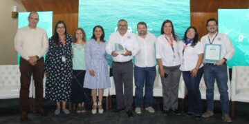 Empresas y organizaciones comprometidas con el aprendizaje reciben el distintivo APEX