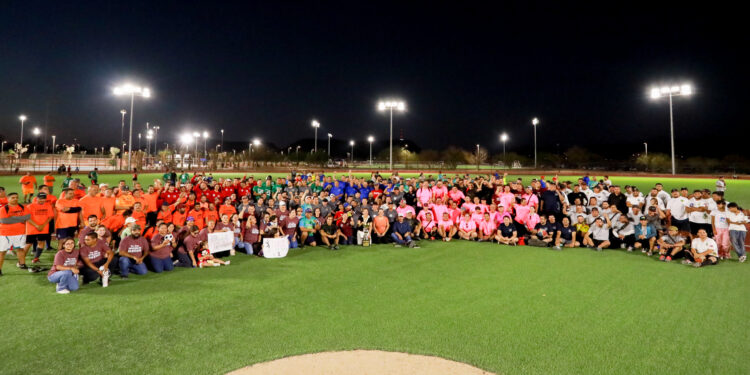 Celebra Milena Quiroga el Día del Padre con colaboradores del Ayuntamiento