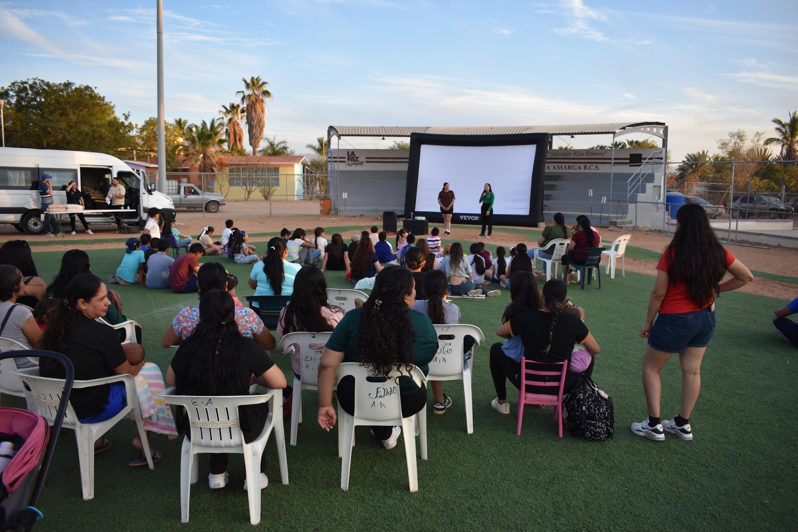 Proyectarán funciones gratuitas de cine en El Pescadero y Melitón Albáñez
