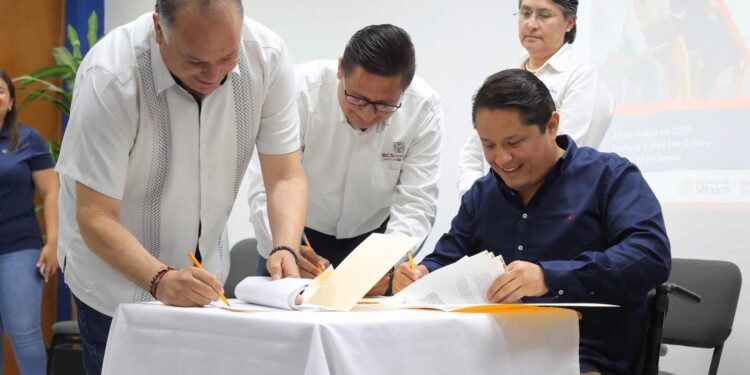Firman convenio de colaboración IMDIS Los Cabos y el Servicio Nacional de Empleo en BCS