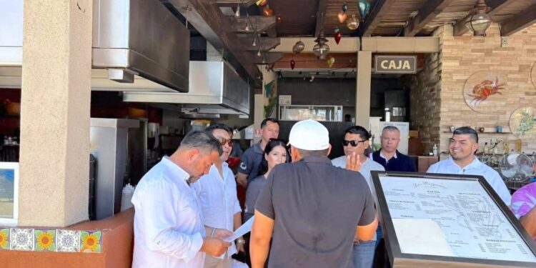 Implementan recorridos en establecimientos de Cabo San Lucas para certificar operación de giros restringidos