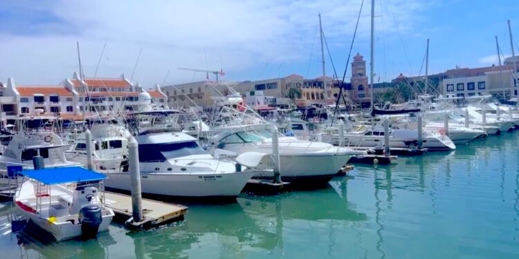 Protección Civil informa que el puerto de Cabo San Lucas ya se encuentra abierto a la navegación