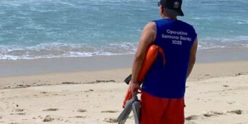 Advierte Protección Civil sobre mar de fondo en playas de Los Cabos