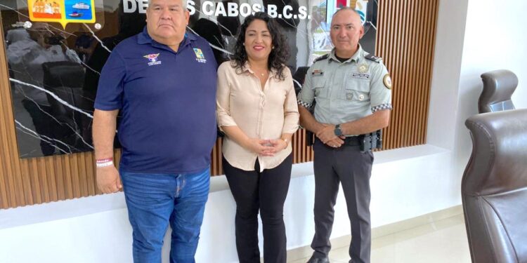 Refuerzan coordinación para mejorar rutas y paraderos del transporte público en Los Cabos