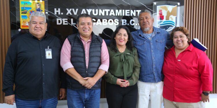 Fortalece Ayuntamiento de Los Cabos acciones conjuntas para la mejora del servicio de transporte público