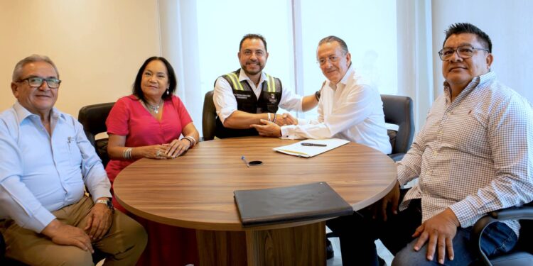 Formaliza Ayuntamiento de Los Cabos regularización de la colonia López Obrador