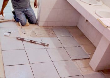 Rehabilitan sanitarios de auditorio municipal “Leonardo Gastélum” en Cabo San Lucas 