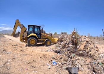 Avanza limpieza en tiraderos clandestinos de Cabo San Lucas