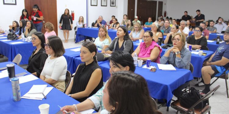 Inauguran taller “Despierta tu Poder” en Cabo San Lucas