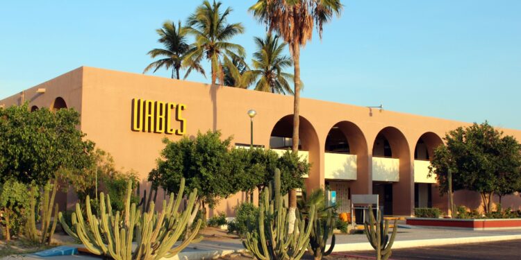 Inicia periodo vacacional de la UABCS en todas sus sedes universitarias