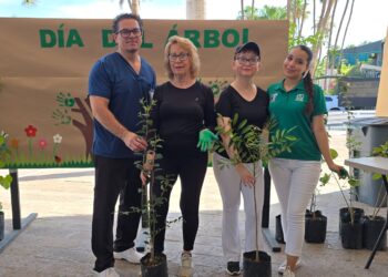 Lleva a cabo CSS La Paz del IMSS Baja California Sur donación de árboles 