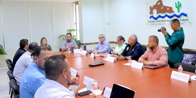 Encabeza alcalde Christian Agúndez reunión del Fideicomiso de Saneamiento en Los Cabos