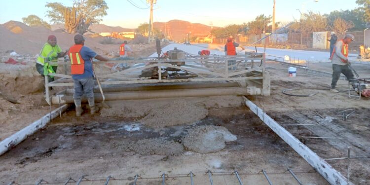 Realizan de remoción de carpeta asfáltica y se habilita vía alterna por trabajos en la glorieta Fonatur