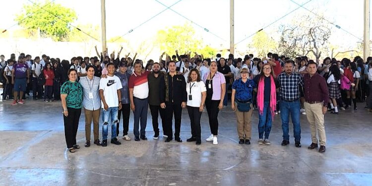 LLEVA FGR CAMPAÑA PREVENTIVA A ESTUDIANTES DE SECUNDARIA DE BAJA CALIFORNIA SUR