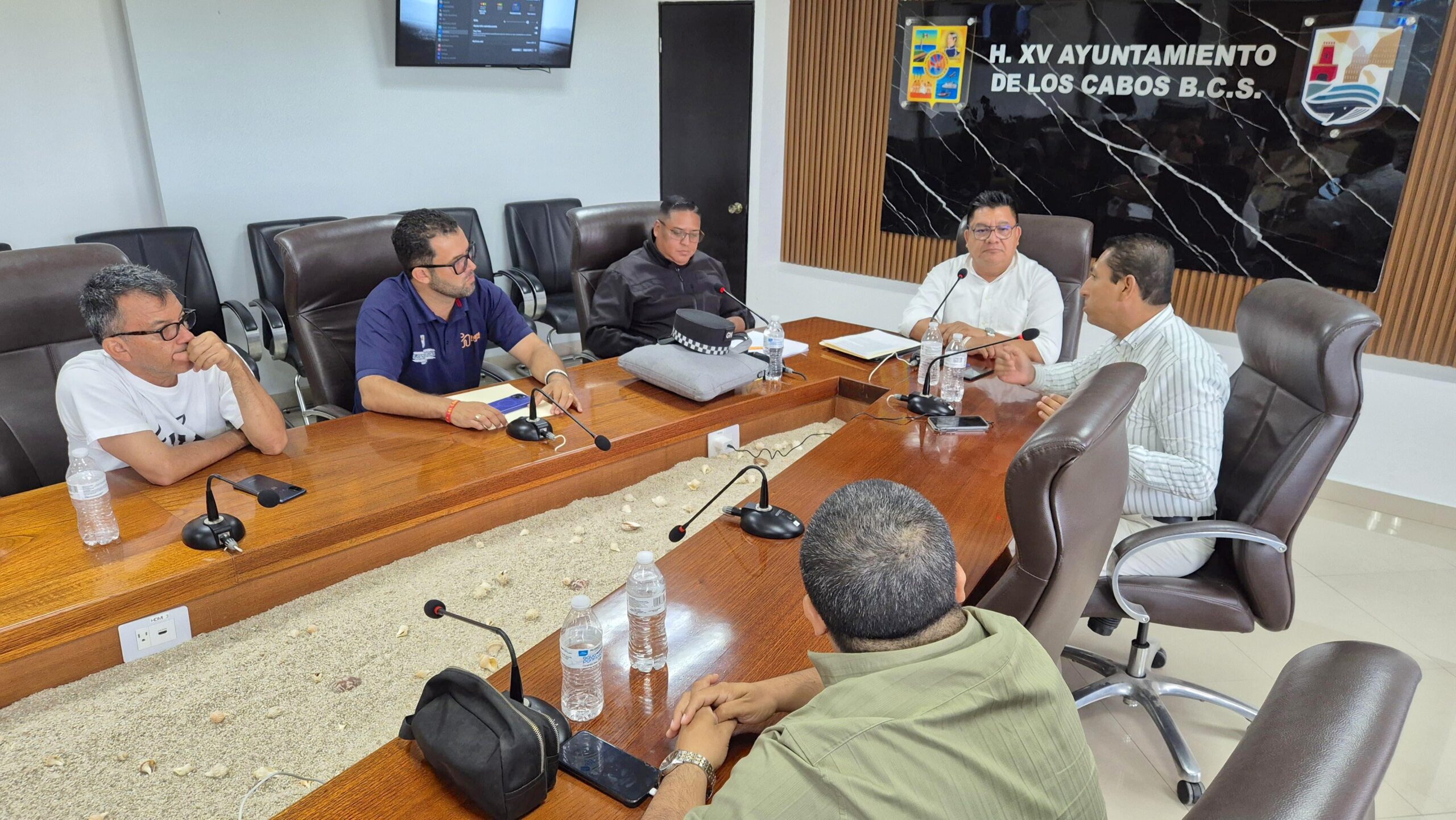 Analizan autoridades y comunidad ciclista rutas seguras para entrenamiento en Los Cabos