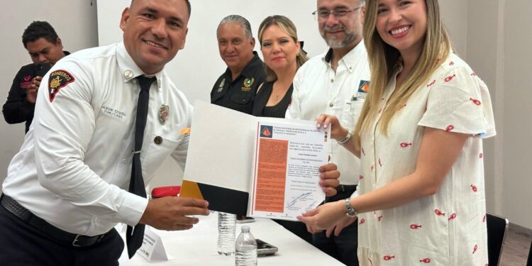 Conforman Capítulo Baja California Sur del Colegio Mexicano de Profesionales en Gestión de Riesgo y Protección Civil