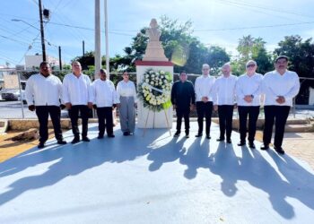 Conmemoran en Cabo San Lucas el 153 aniversario luctuoso de Benito Juárez
