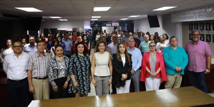 Firman convenio de colaboración el Poder Judicialde BCS y el H. XVIII Ayuntamiento de La Paz