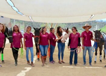 Firma DIF Los Cabos convenio con el Centro Ecuestre Domecq en beneficio de la niñez con discapacidad