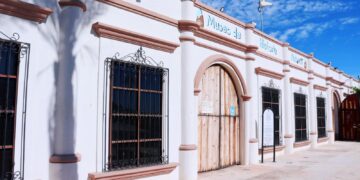 Continúan cursos gratuitos de inglés en el Museo de Historia Natural de Cabo San Lucas