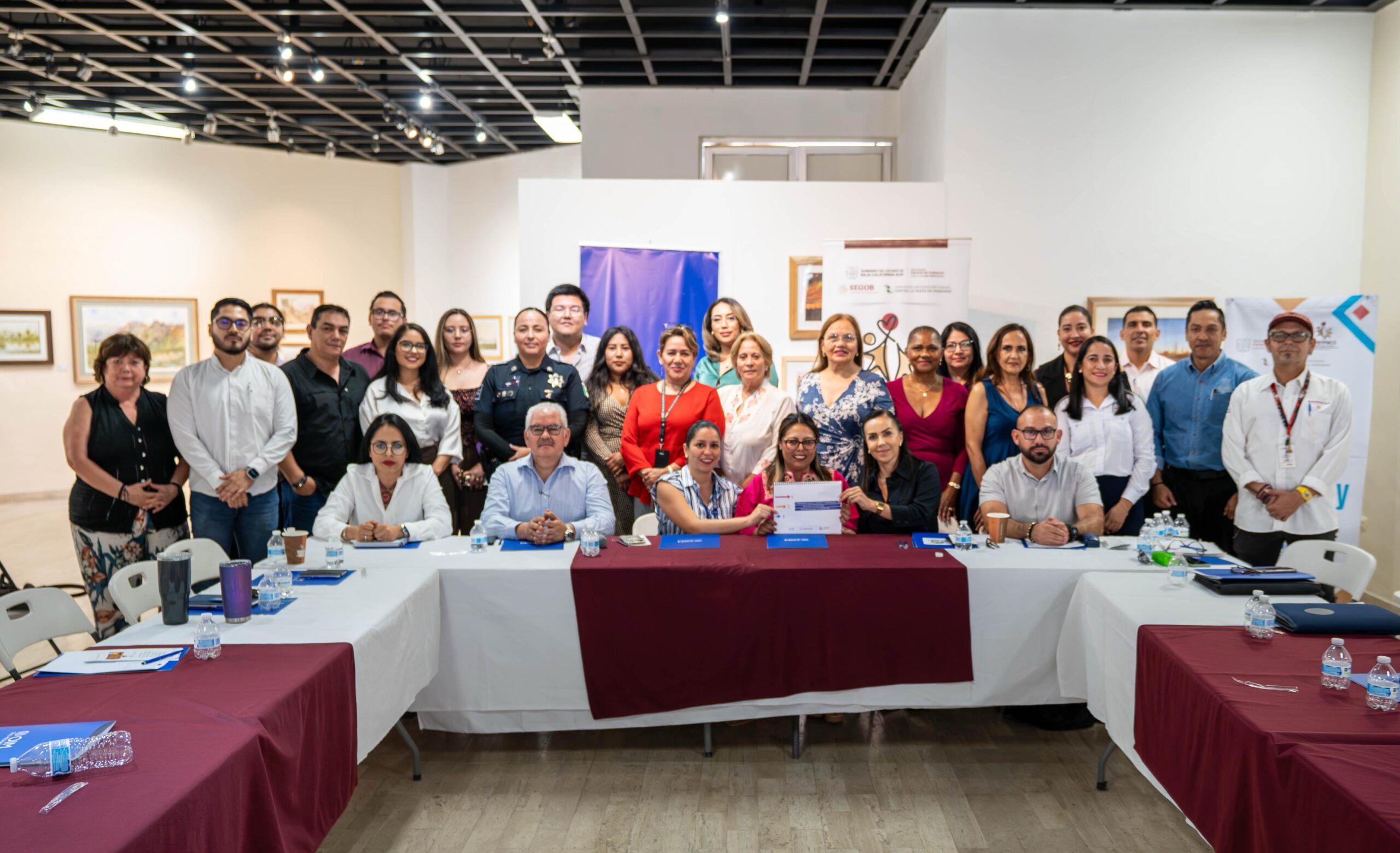 Recibe el Congreso de BCS el instrumento, “Herramientas para Prevenir y Combatir la Trata de Personas en BCS”