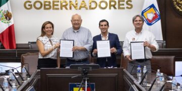 Gobierno del Estado y CONADE firman convenio para promover la actividad física en BCS