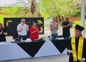 Preparan a jóvenes con discapacidad del CAM 13 para incursionar al ámbito laboral