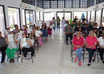 ICATEBCS y SEDIF llevan capacitación e inclusión a personas con discapacidad