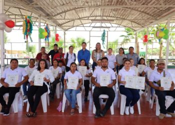 Impulsan ICATEBCS y la empresa NASE el desarrollo humano mediante la capacitación