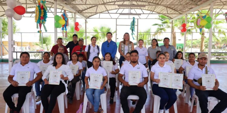 Impulsan ICATEBCS y la empresa NASE el desarrollo humano mediante la capacitación