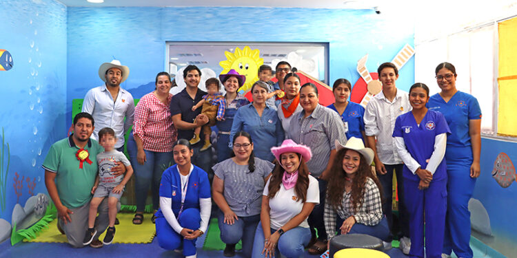 Fortalece CEREDI la participación paterna en la crianza de infantes