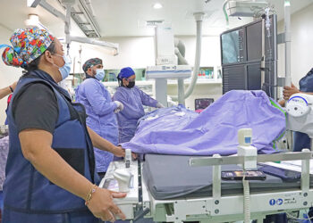 Realizan cateterismos pediátricos en la nueva unidad de hemodinamia del Hospital Salvatierra