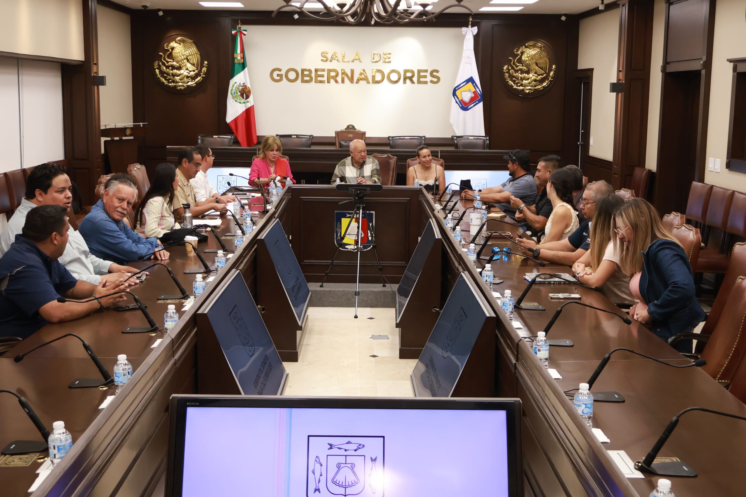 Respalda Víctor Castro, iniciativa sobre el plan de manejo para avistamiento de orcas