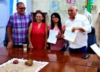 Entrega SEPADA cartas de autorización de apoyos al sector pesquero y acuícola de Loreto