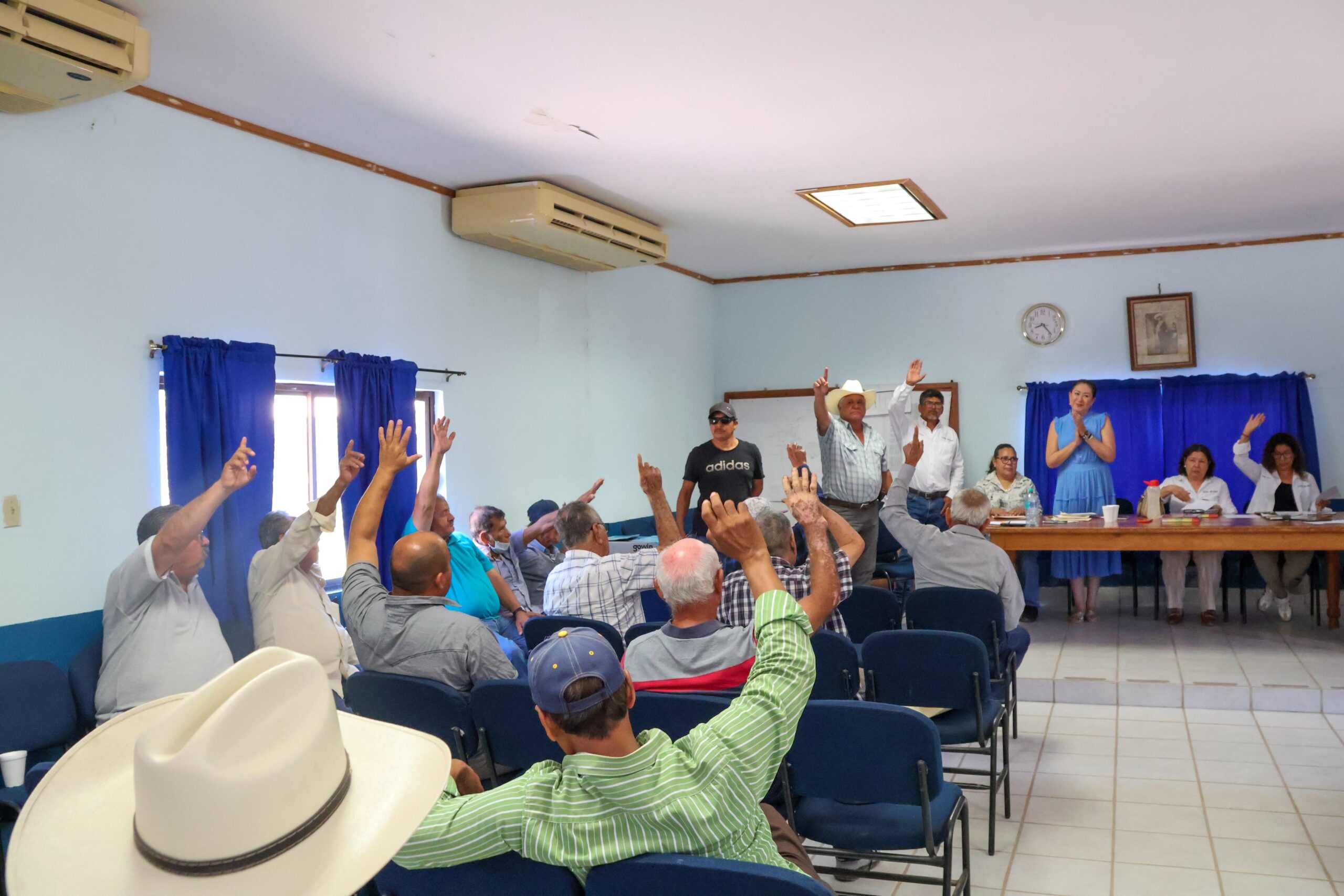 EDITH AGUILAR IMPULSA PROYECTO PARA MEJORAR SISTEMA DE AGUA POTABLE EN HEROICA MULEGÉ