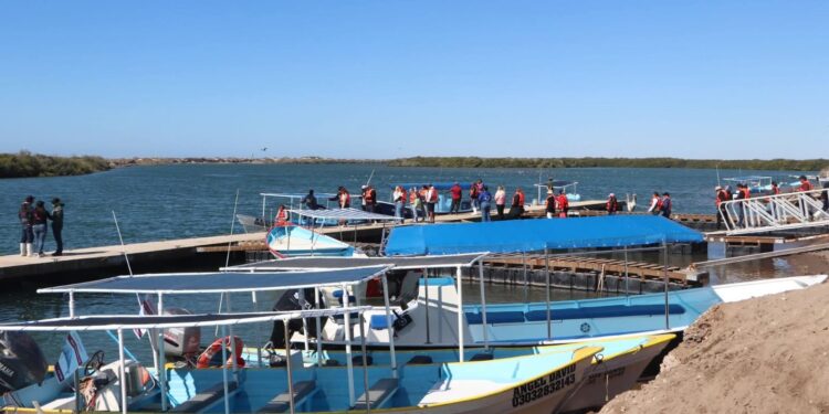 Inicia programa de capacitación en Puerto Chale, rumbo a la temporada de avistamiento de ballena 2026 