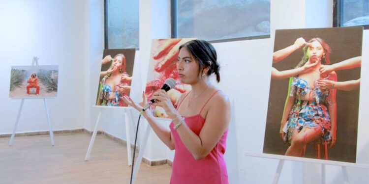 Inauguran exposición fotográfica “Sólo nos queda el cuerpo” en Cabo San Lucas