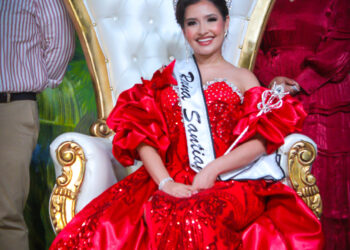 Coronan a Teresa I como reina de los Cabalgantes de las Fiestas Tradicionales Santa Anita 2025