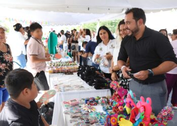  Se desarrolló con éxito el Primer Mercado Infantil: Jugar para aprender a emprender 