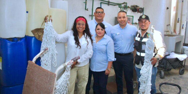 Recibe autoridades delegacionales una donación de blancos y enseres del Hotel Club Cascadas de Baja