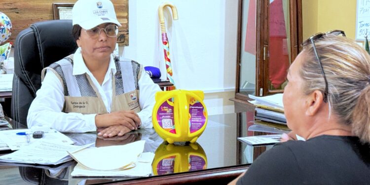 Gestiona delegada de Cabo San Lucas apoyo para menor de edad con discapacidad