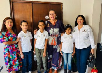 Atiende regidora de Los Cabos propuestas del Cabildo Infantil sobre Servicios Públicos